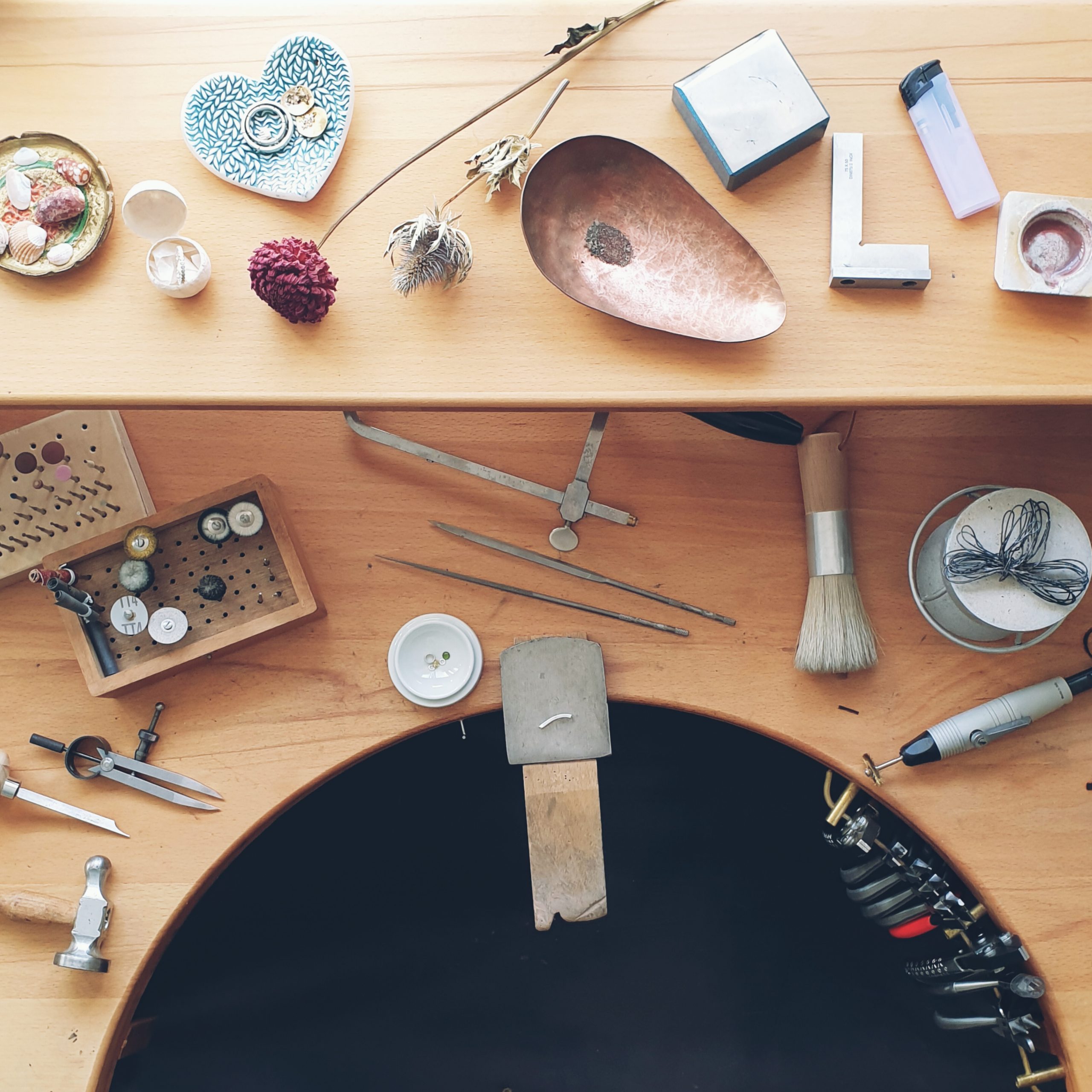 Werkbank der Goldschmiede Lea Zapf in Münchberg